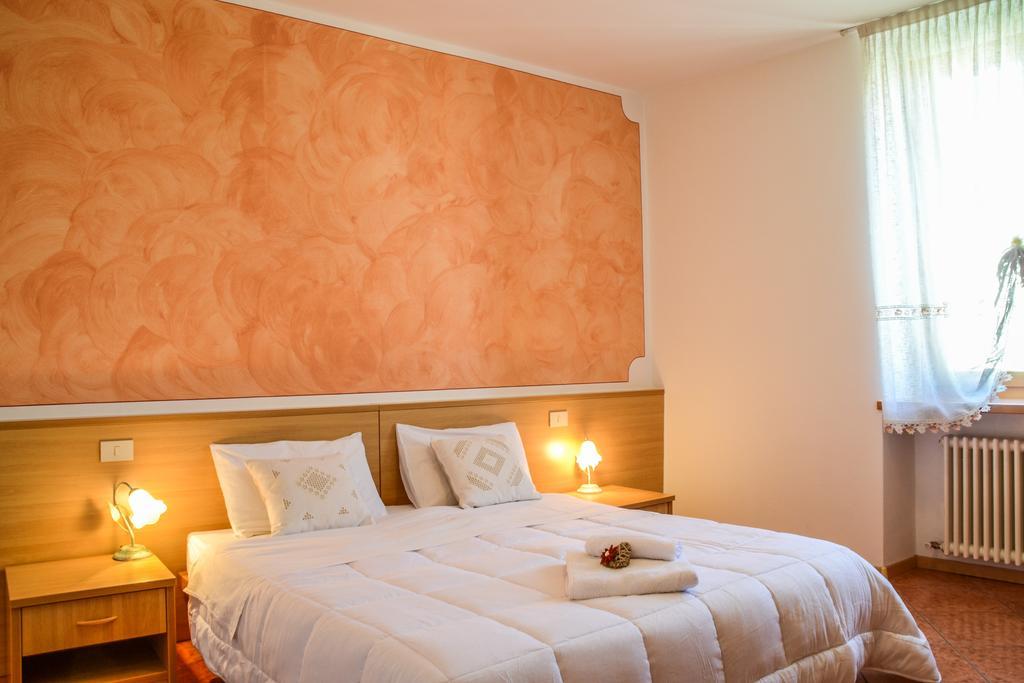 Antica Residenza de Poda Flavon Habitación foto